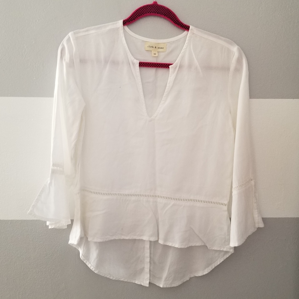 Cloth & Stone Embroidered Top